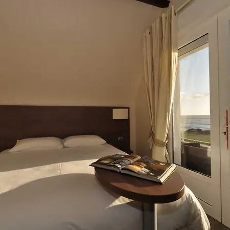 Hotell Le Lichen De La 3*
