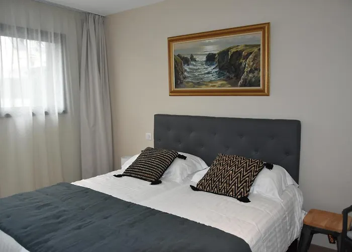 Le Lichen De La Otel 3*