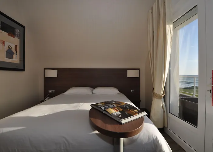 Le Lichen De La Otel 3*